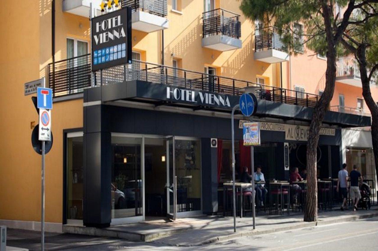 Hotel Vienna Lido di Jesolo Exterior foto
